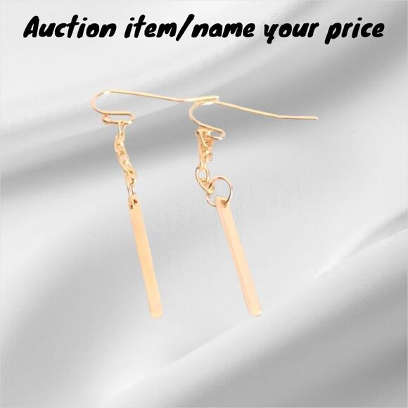 ⏳💝Auction NAME YOUR PRICE Vintage Gold Plated Chain Tassels Bar Drop Earring - Picture 2 of 5